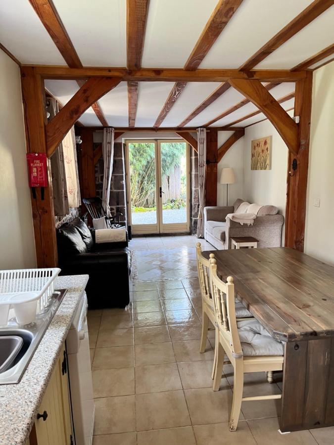 Chez Jallot - Lower Gite Vidaillat Bagian luar foto
